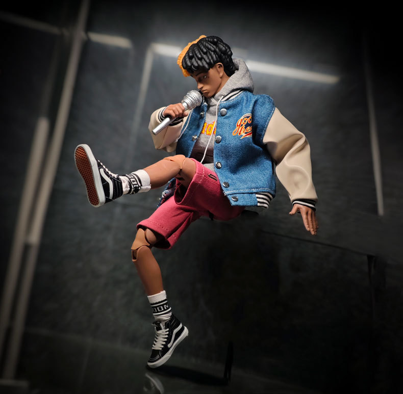 XXX Standard Version Action Figure with Streetwear and Double Magnetic Heads 