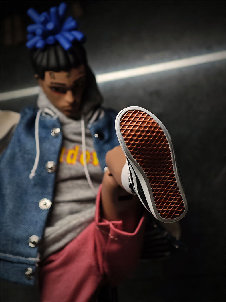 XXX Standard Version Action Figure with Streetwear and Double Magnetic Heads 