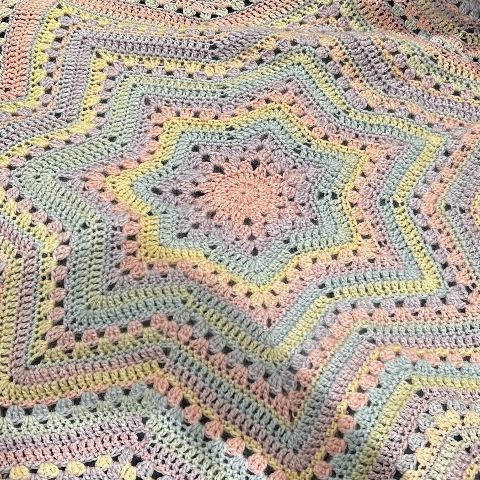 6-Day Star Blanket in Sherbert yarn