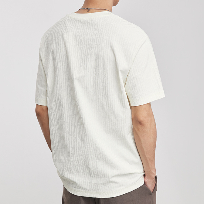 口袋裝飾豎條肌理感短袖 T 恤肌男夏季新款圓領寬鬆簡約T恤