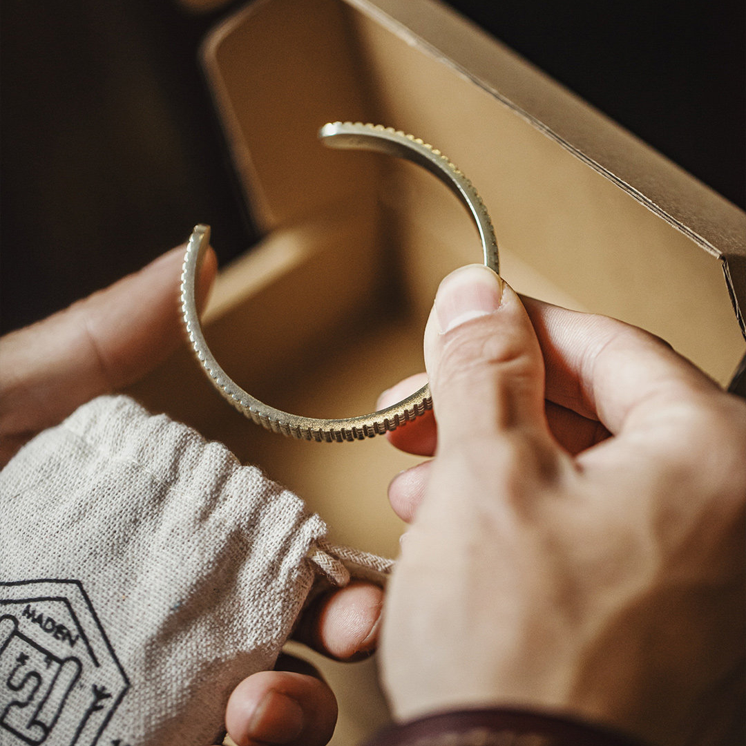 美式復古格瑞德紋半環式手鐲簡約開口白銅手環配飾品男女