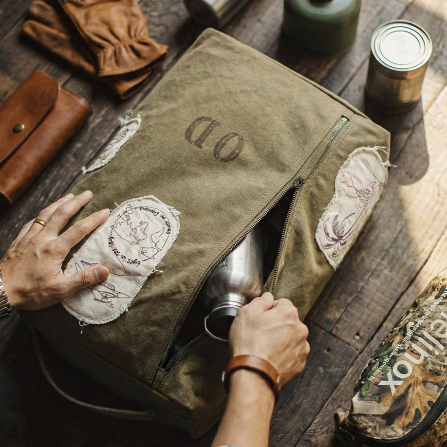 美式復古制式大容量電腦雙肩包旅行徒步通勤水桶揹包男款