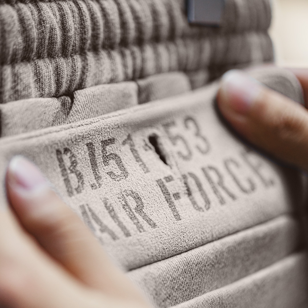 美式復古灰色刺繡衛褲男訓練運動長褲子秋男士休閒直筒束