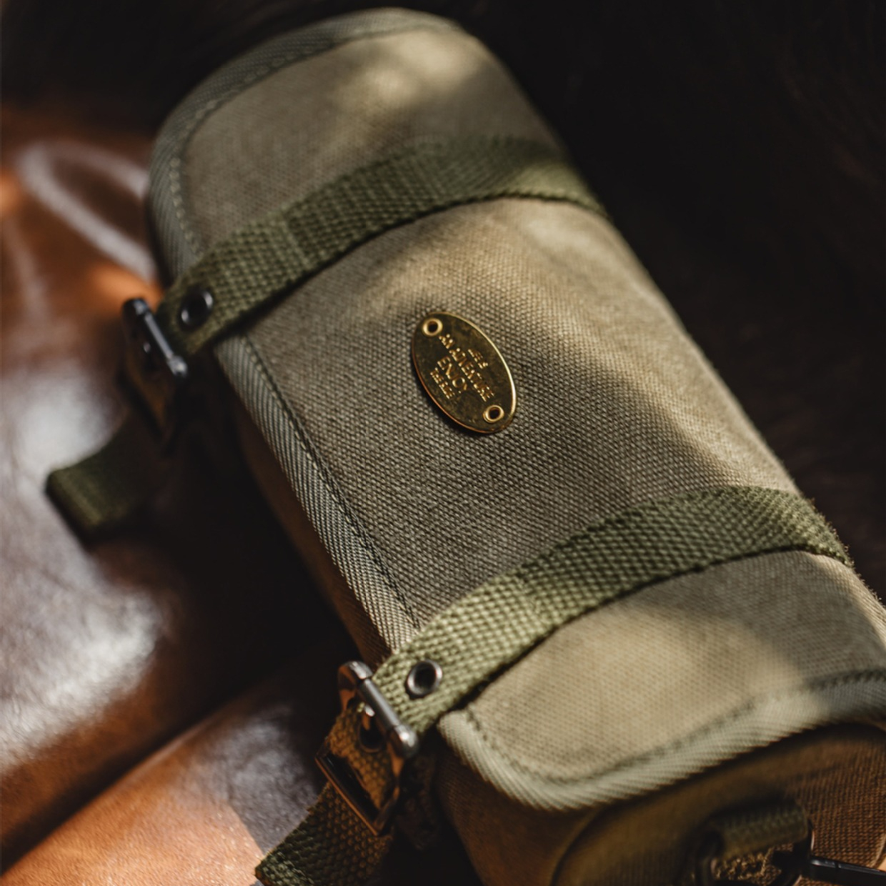 美式復古帆布圓筒包隨身包通勤小包斜跨包包子母零錢包男