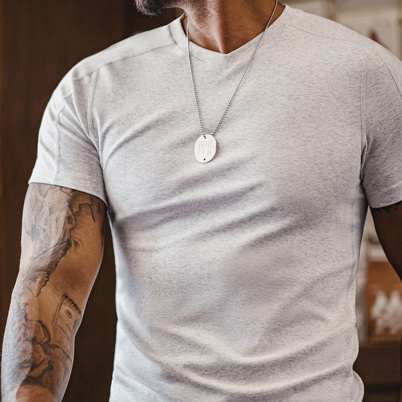 美式萊賽爾涼感T恤收袖口黑色速幹健身衣v領修身短袖男夏