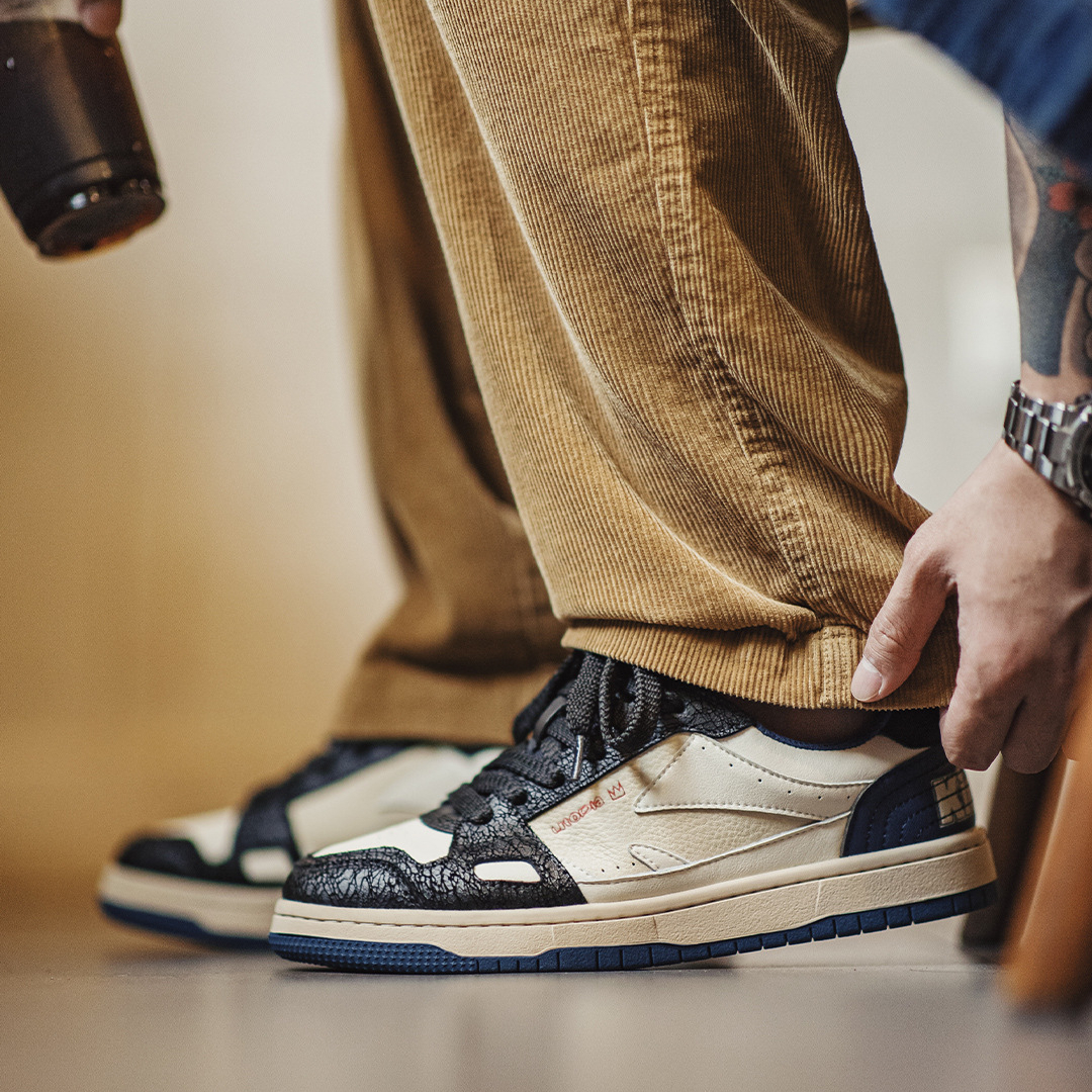 86滑板鞋男款2025新款復古低幫潮流百搭休閒鞋高街運動潮鞋子