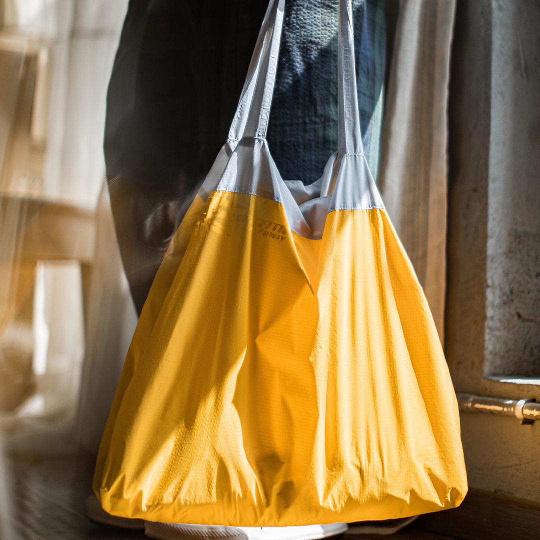 日系摺疊大容量托特包黃色超輕便尼龍戶外通勤旅行手提包