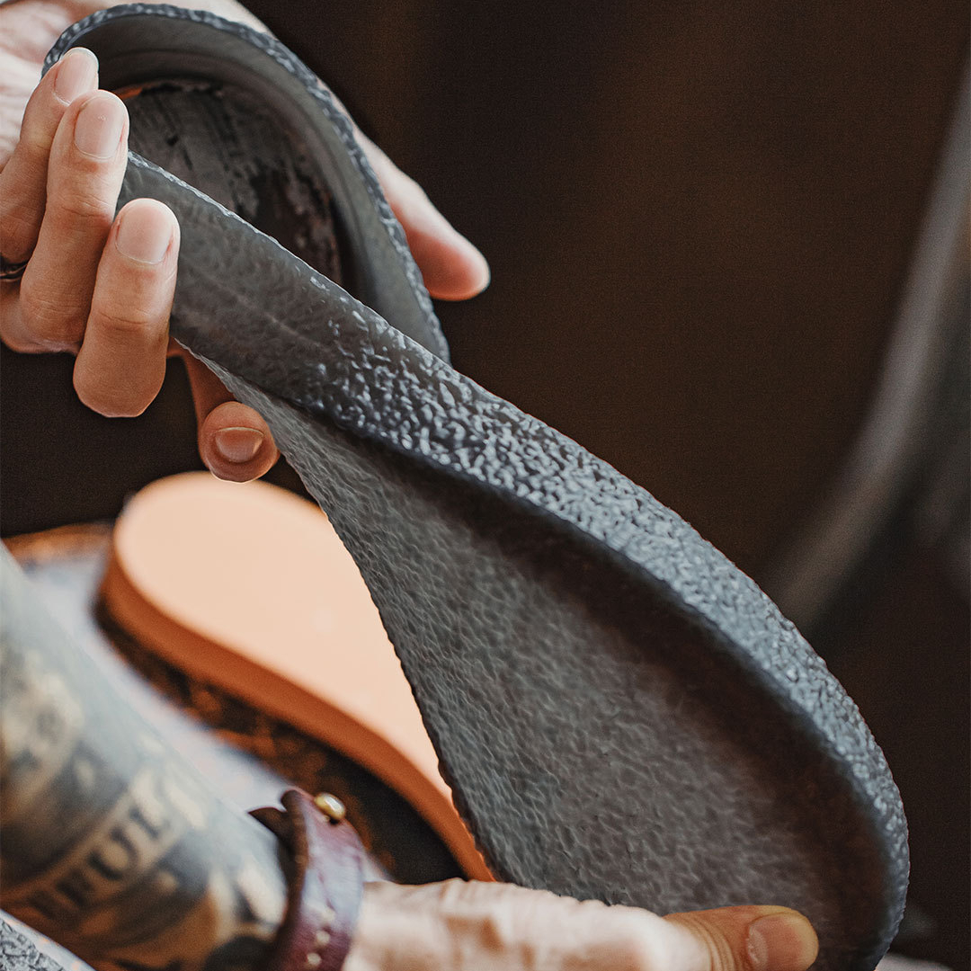 美式火山熔岩厚底板鞋黑色低幫爆裂紋潮流水晶底增高休閒鞋男