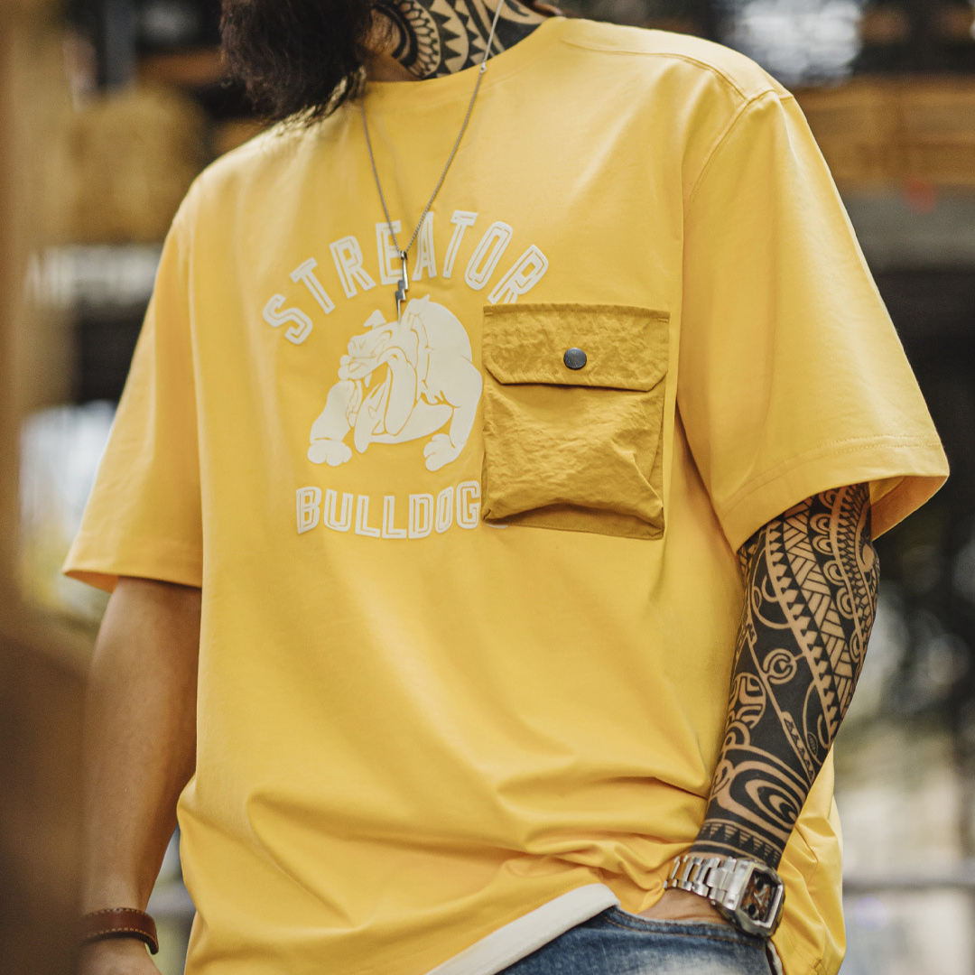 美式植絨印花T恤寬鬆落肩袖薑黃色螺紋領口垂感口袋短袖