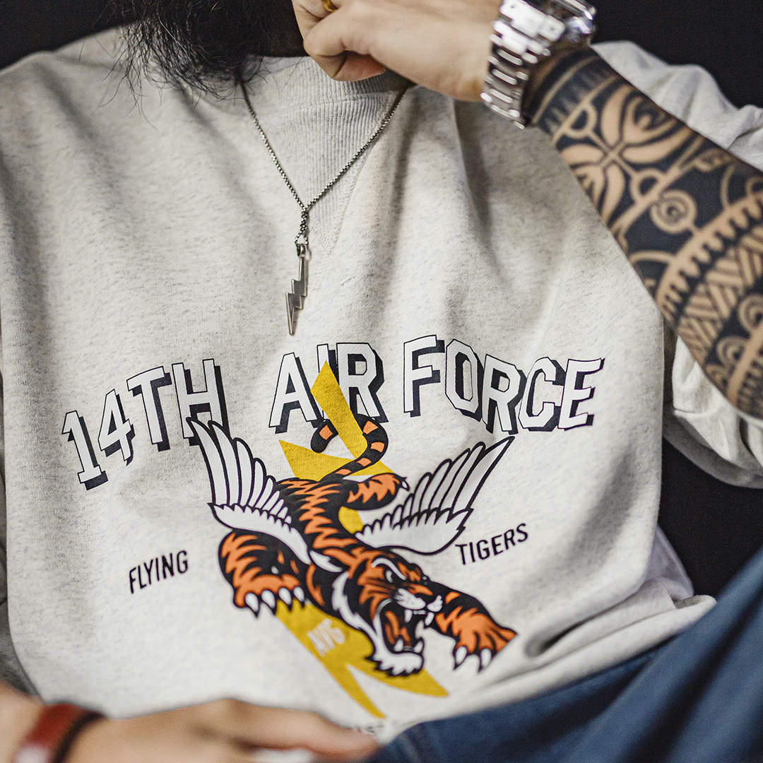 美式印花灰色圓領衛衣橫須賀寬鬆落肩套頭長袖T恤男款春