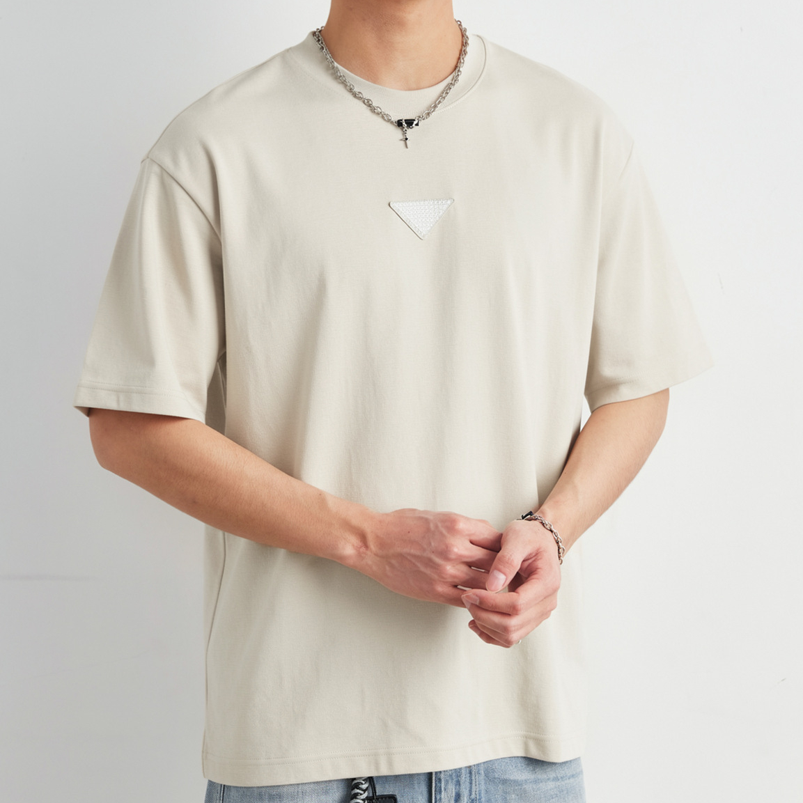 三角標刺繡圓領T恤男夏季寬鬆親膚透氣通勤百搭休閒短袖上衣