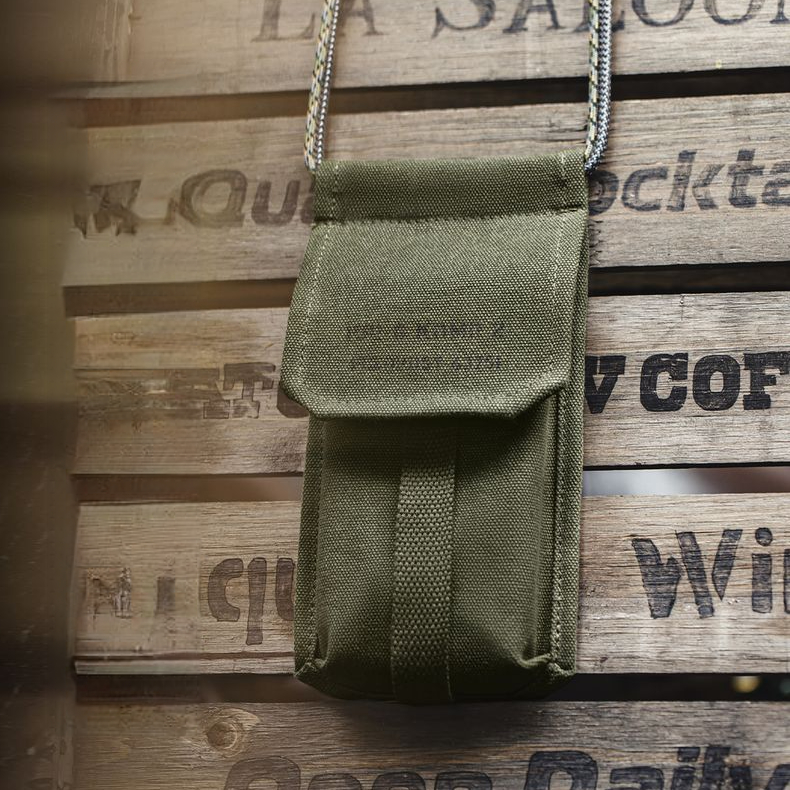 M-16軍綠色小挎包野戰小包休閒手機包單件斜挎包男便攜