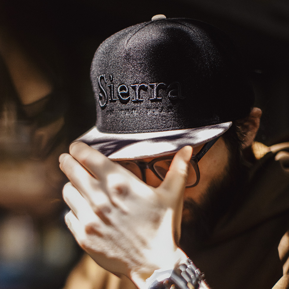 美式平簷棒球帽黑色毛呢刺繡鴨舌帽子五片嘻哈帽男款秋冬