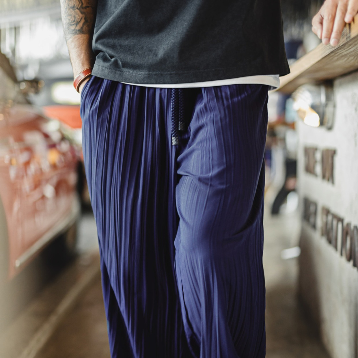 日系褶皺休閒坐禪褲藏青色輕薄款透氣抽繩垂感長褲子男夏