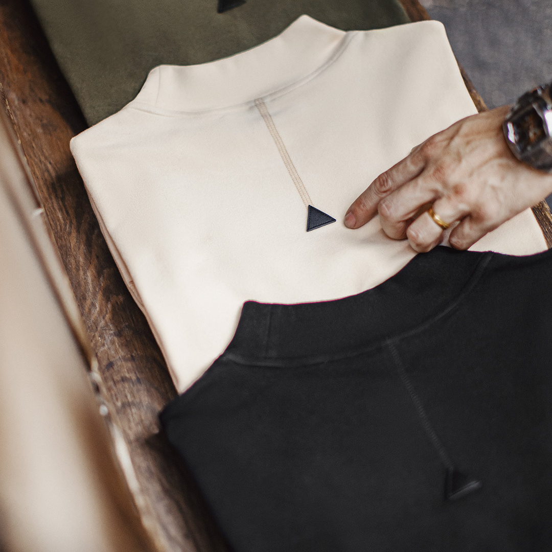 休閒半高領長袖打底衫純色保暖內衣加厚抗靜電內搭男款