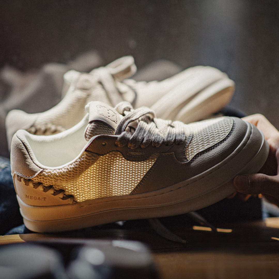 夏季男士新款厚底小白鞋低幫薄款網面透氣輕便百搭休閒板鞋子