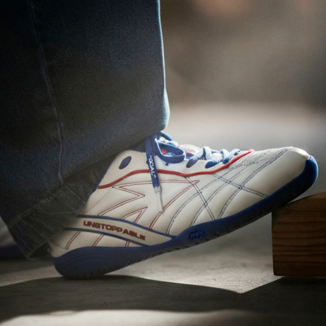 足球德訓鞋男士2026冬新款平底流浪鞋運動白色翻蓋休閒薄底鞋