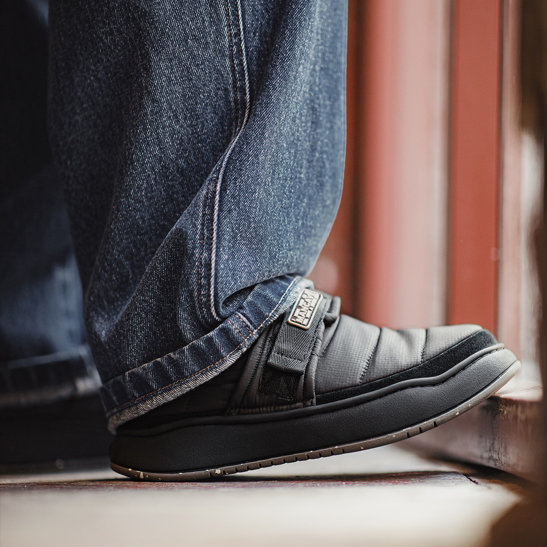 黑鋒低幫雪地靴冬季新款營地鞋男一腳蹬防水加絨加厚保暖棉鞋