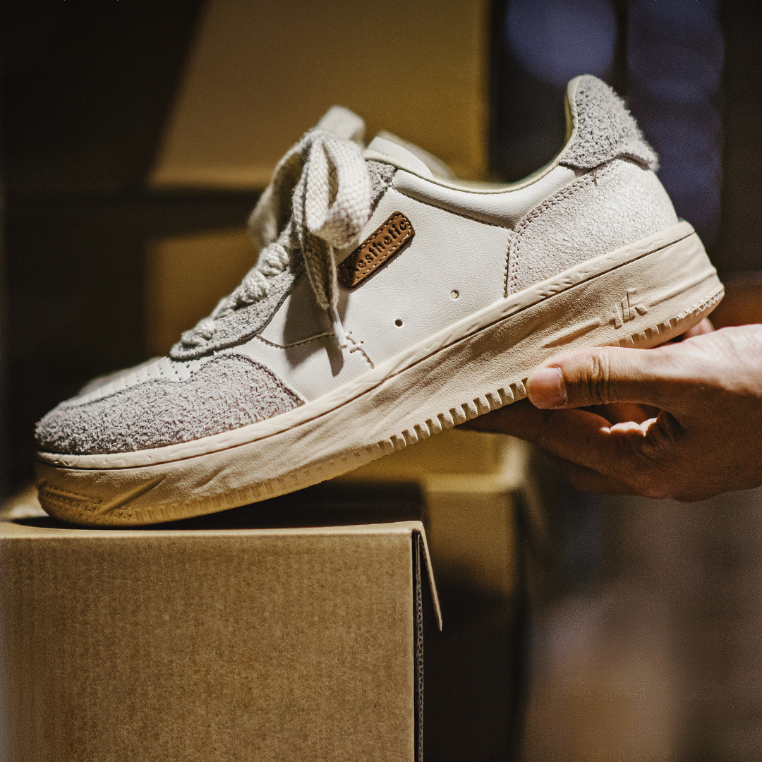 2025夏季新款男士休閒運動透氣小純白鞋厚底低幫百搭簡約板鞋