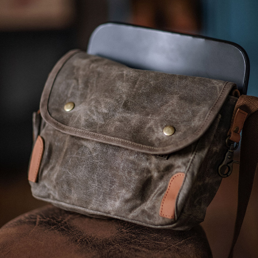 復古油臘防水帆布郵差包 阿美咔叽做舊工裝單肩包通勤斜挎包