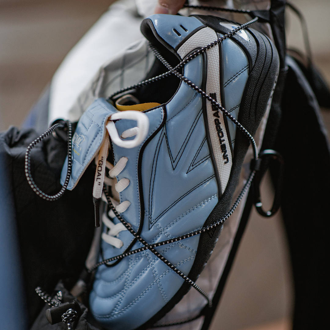 足球鞋德訓鞋男款2025秋冬新款運動休閒流浪鞋薄底復古訓練鞋