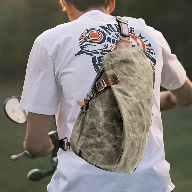 男士胸包休閒斜挎包復古防水單肩包過蠟帆布包小揹包個性潮包