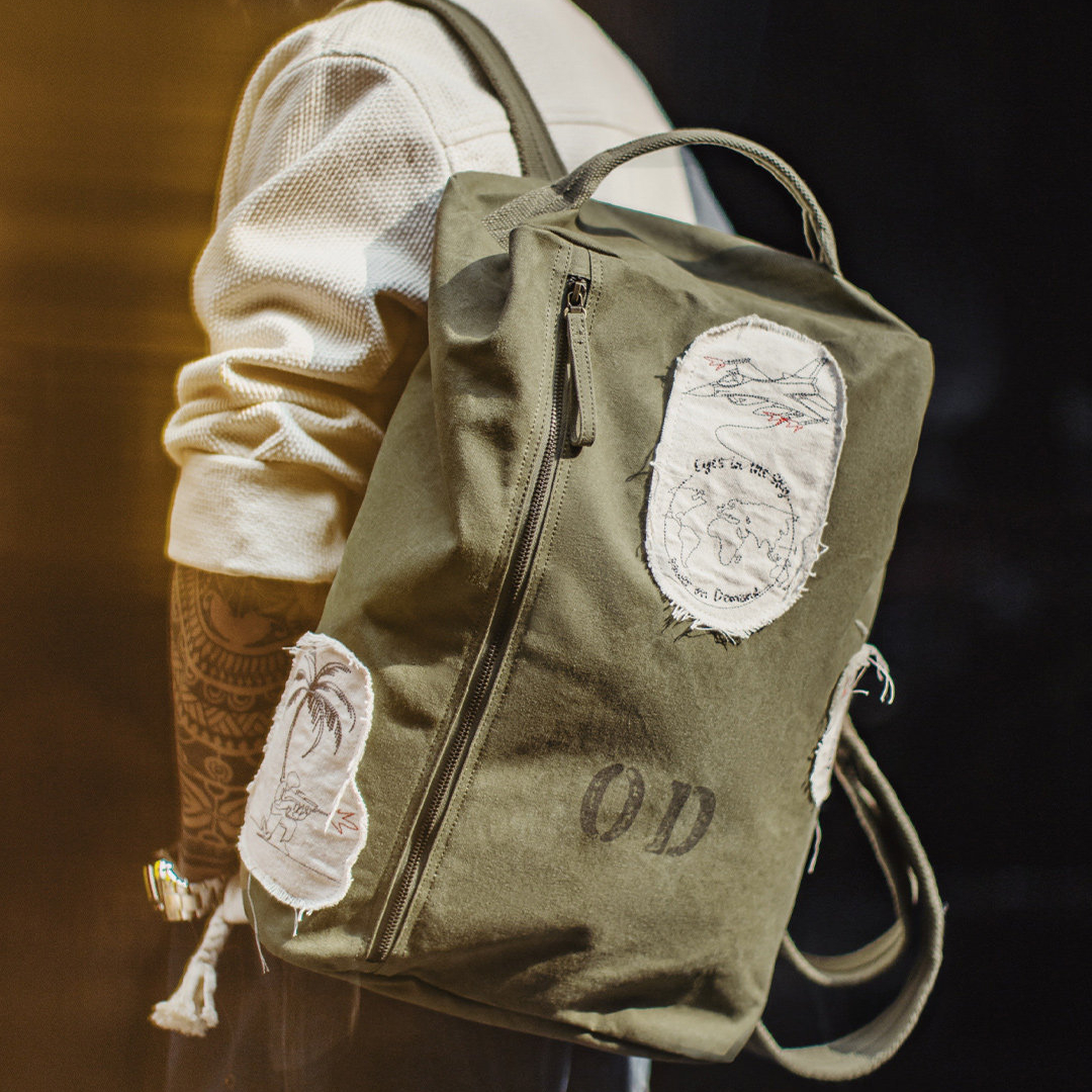 美式復古制式大容量電腦雙肩包旅行徒步通勤水桶揹包男款