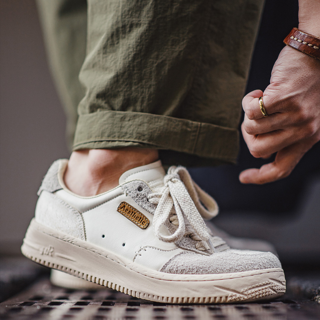 2025夏季新款男士休閒運動透氣小純白鞋厚底低幫百搭簡約板鞋