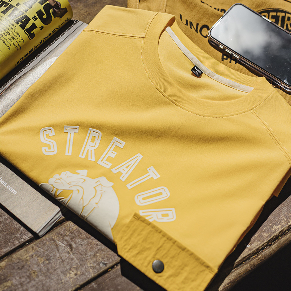 美式植絨印花T恤寬鬆落肩袖薑黃色螺紋領口垂感口袋短袖