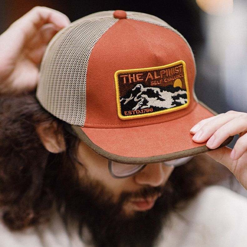 美式復古撞色拼接平沿棒球帽刺繡透氣網眼鴨舌帽男女