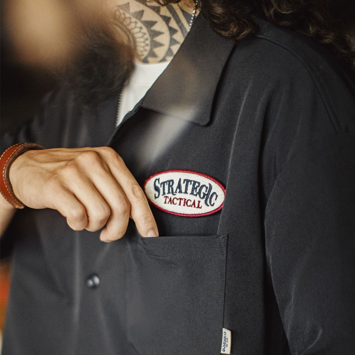 美式黑色口袋襯衫長袖梭織山系機能通勤襯衣外套男秋