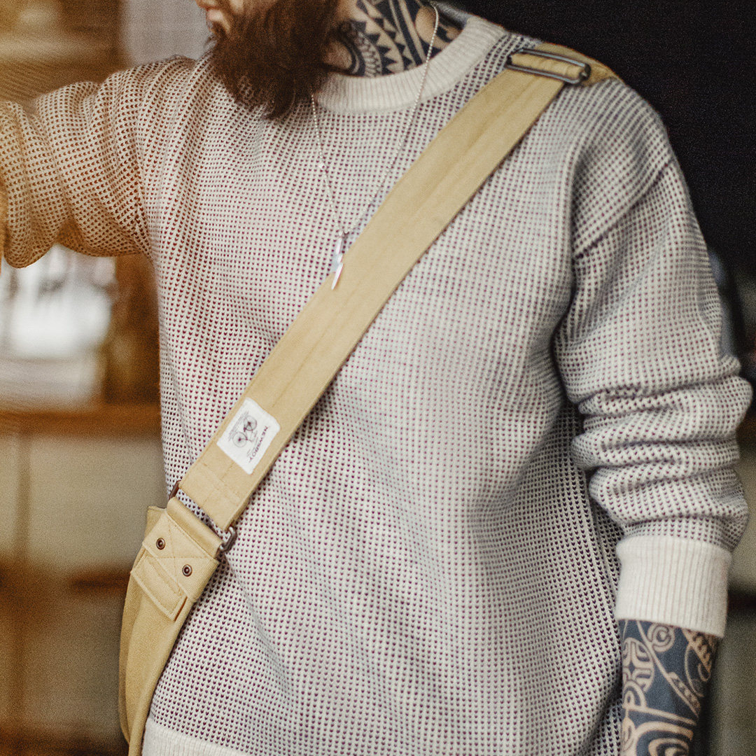 美式老錢風灰色圓領毛衣套頭寬鬆垂感針織衫保暖外套男春