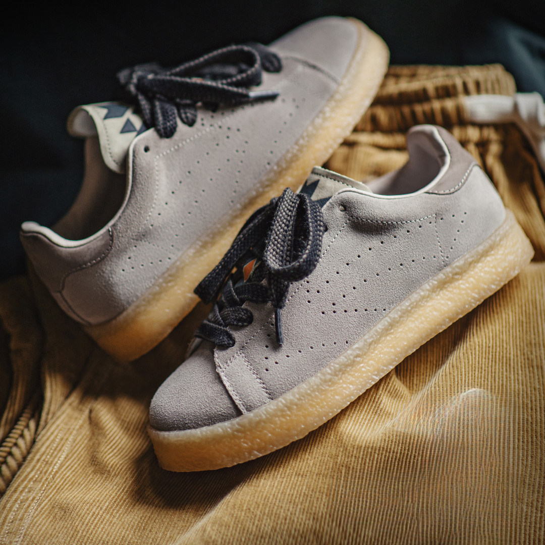 2025夏季新款男士純灰色復古做舊休閒鞋納瓦霍百搭厚底板鞋子