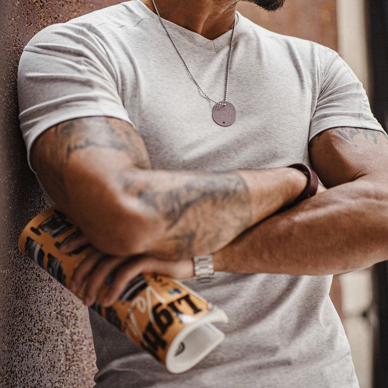 美式萊賽爾涼感T恤收袖口黑色速幹健身衣v領修身短袖男夏