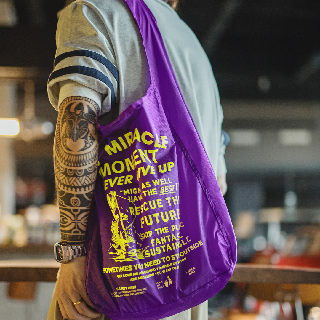 戶外超輕薄可摺疊寬肩帶旅行挎包尼龍山系大容量手提包男