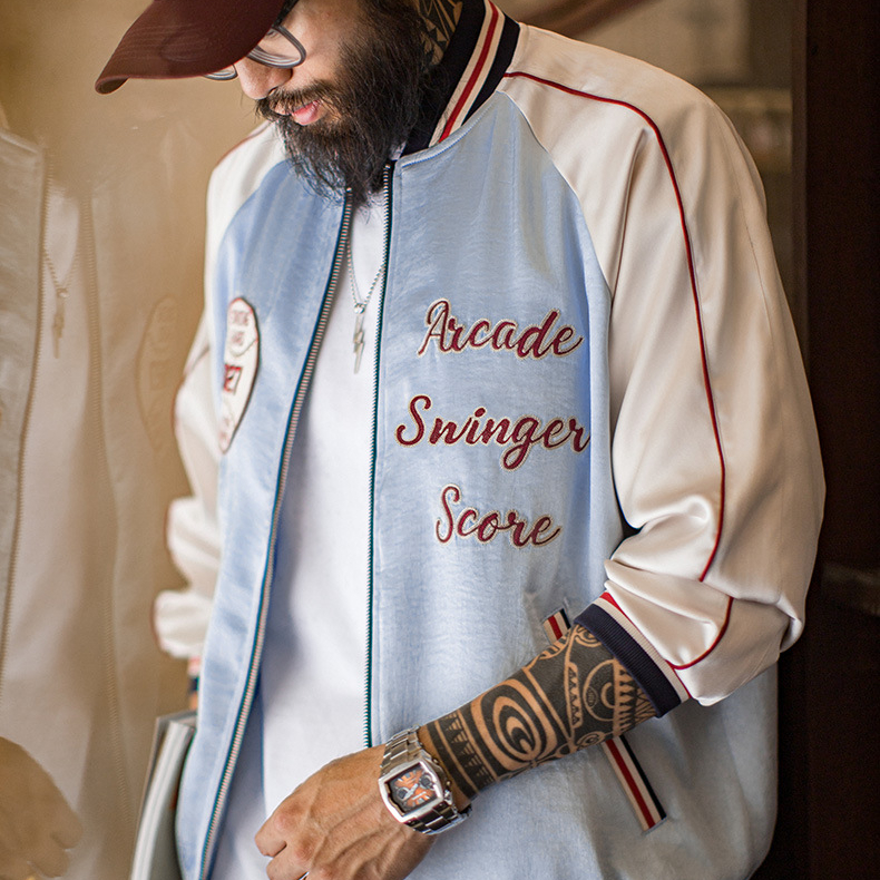 美式復古刺繡橫須賀棒球服夾克拼接痞帥緞面外套短款男秋