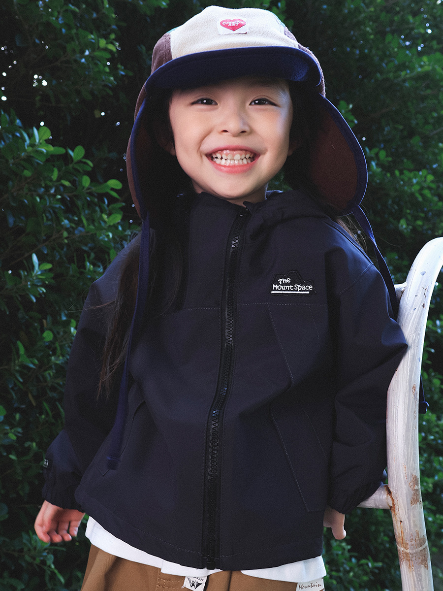 女童春季防風防潑水連帽雙拉鏈衝鋒衣