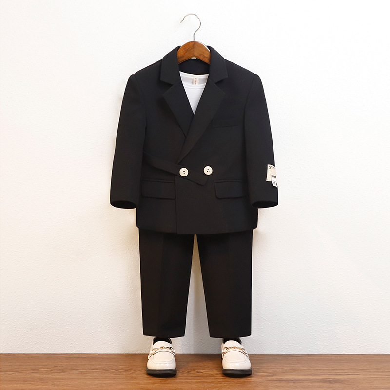 男童設計休閒小西服