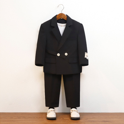 男童設計休閒小西服