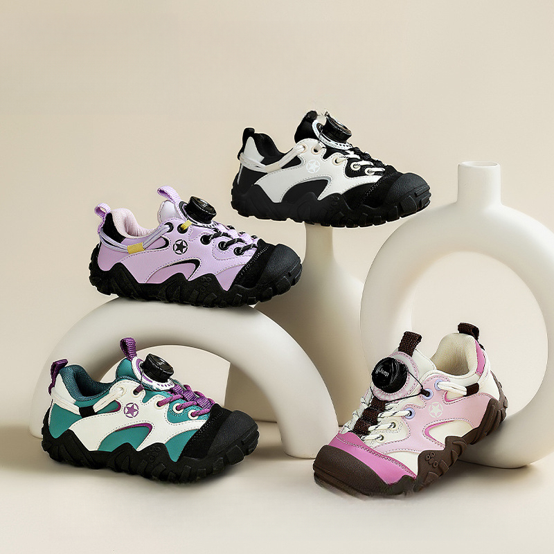 女大童旋轉紐跑步運動鞋