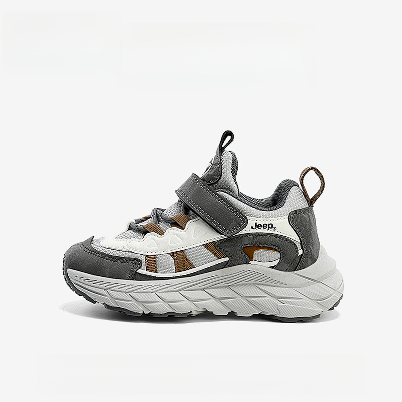 兒童輕便透氣防滑跑步運動鞋