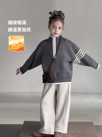 女童拉鏈立領小狗綉花針織衫