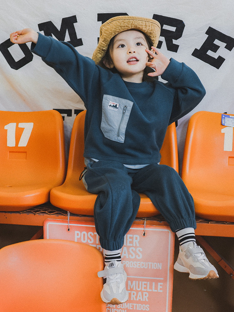 秋季兒童戶外運動套裝保暖衛衣褲套裝