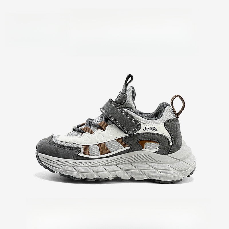 兒童輕便透氣防滑跑步運動鞋