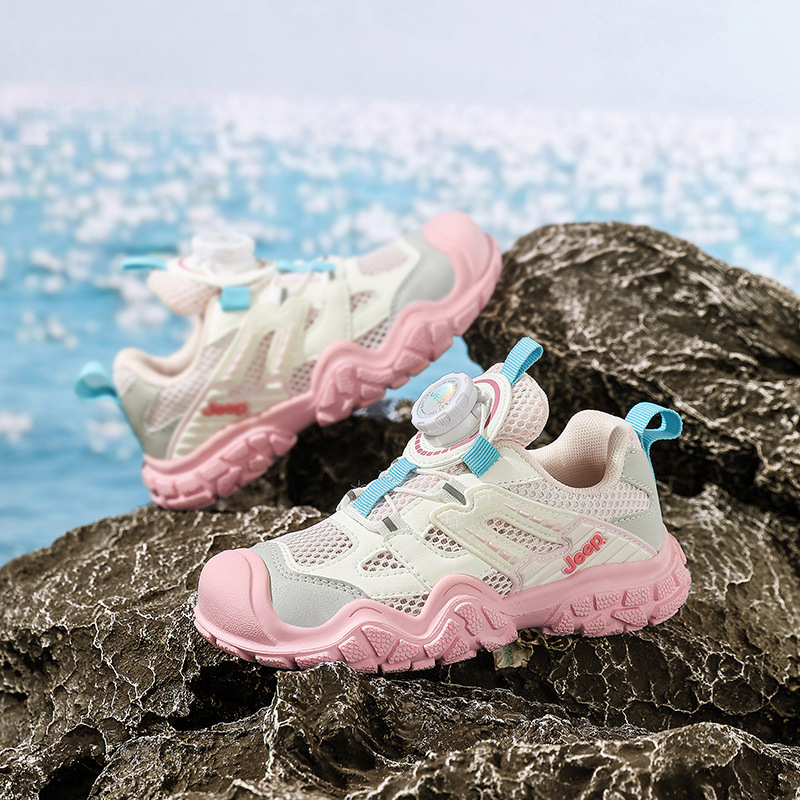女童夏季輕便透氣防滑登山運動鞋