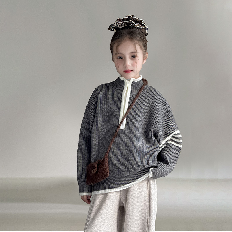 女童拉鏈立領小狗綉花針織衫