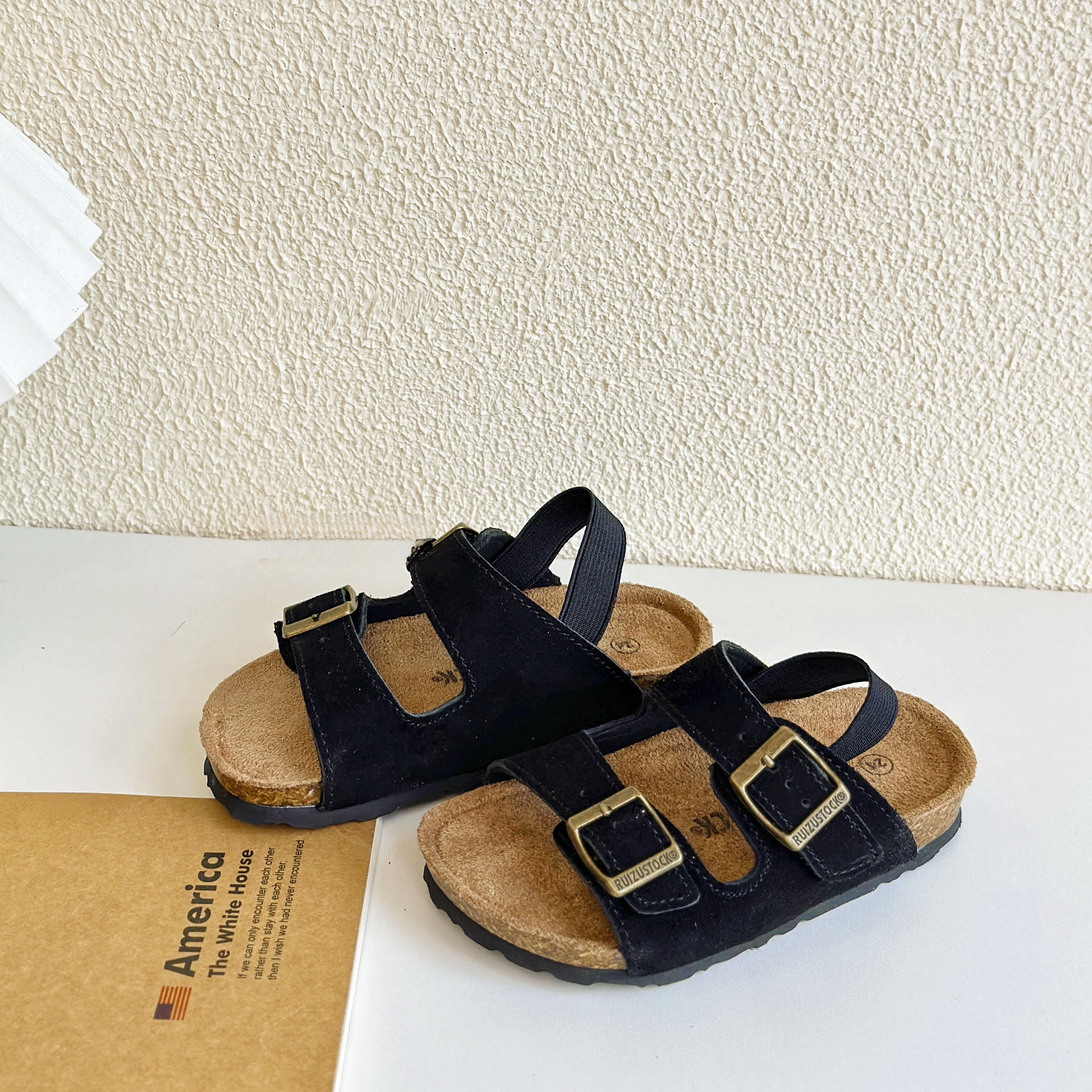 兒童夏季磨砂皮露趾木糠底涼拖鞋