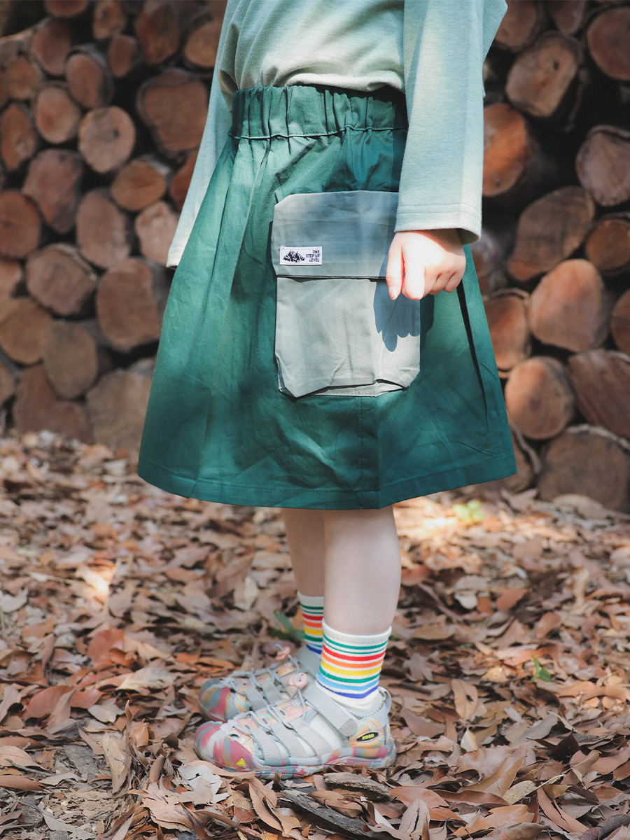 女童山系薄款撞色口袋涼感工裝裙子