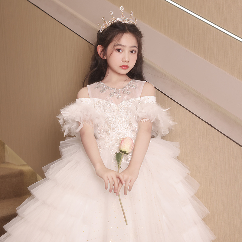 兒童輕奢小眾仿羽毛珠飾露肩裙