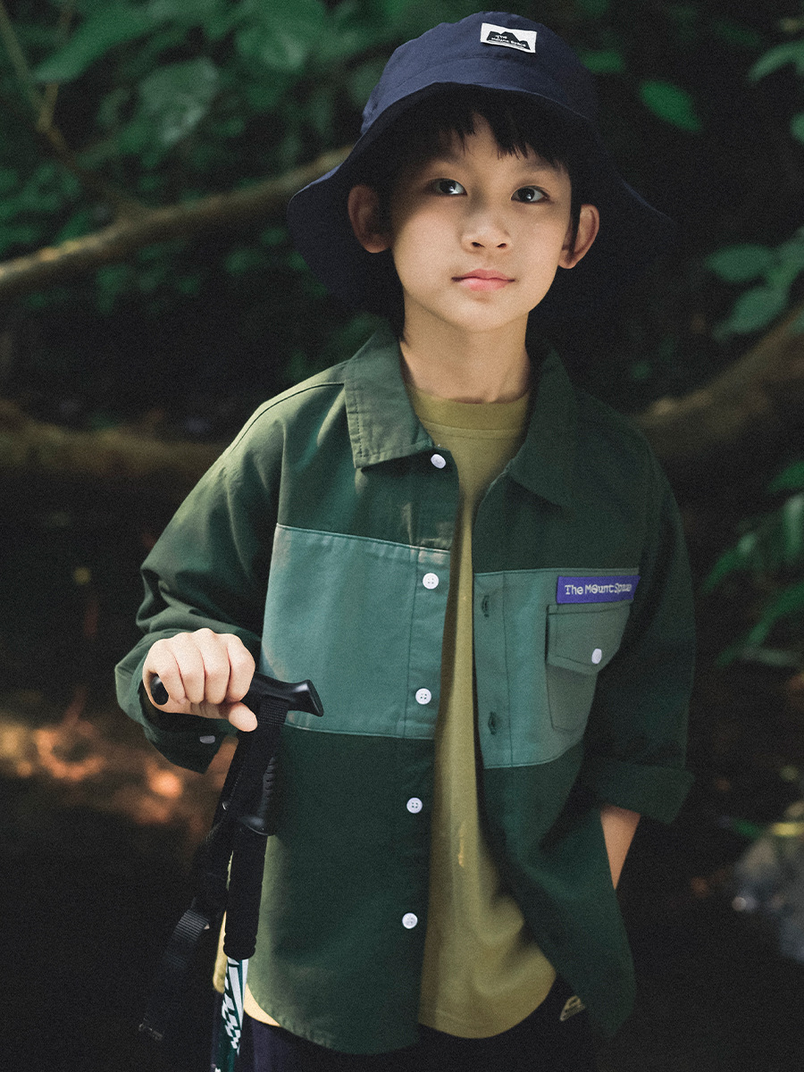 男童春季工裝撞色拼接口袋字母翻領長袖襯衫